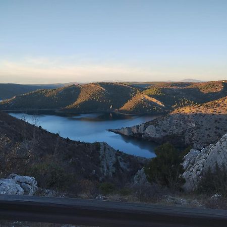 Krka Ivan Lozovac Buitenkant foto